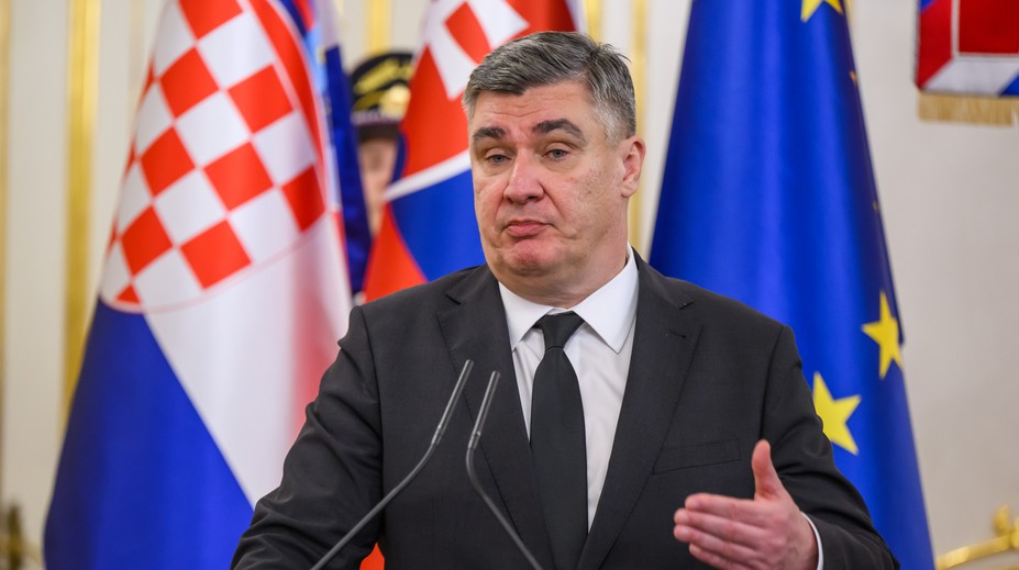 Chorvátsky prezident zrušil summit západného Balkánu. Dôvodom je Vučič