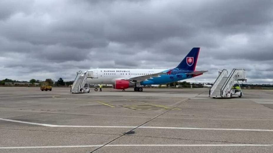 Prvý repatriačný let s občanmi z Libanonu pristál v Bratislave