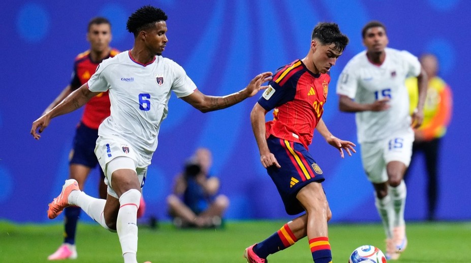 Prvý veľký šok šampionátu. Silu Španielov zastavil jeden z outsiderov turnaja