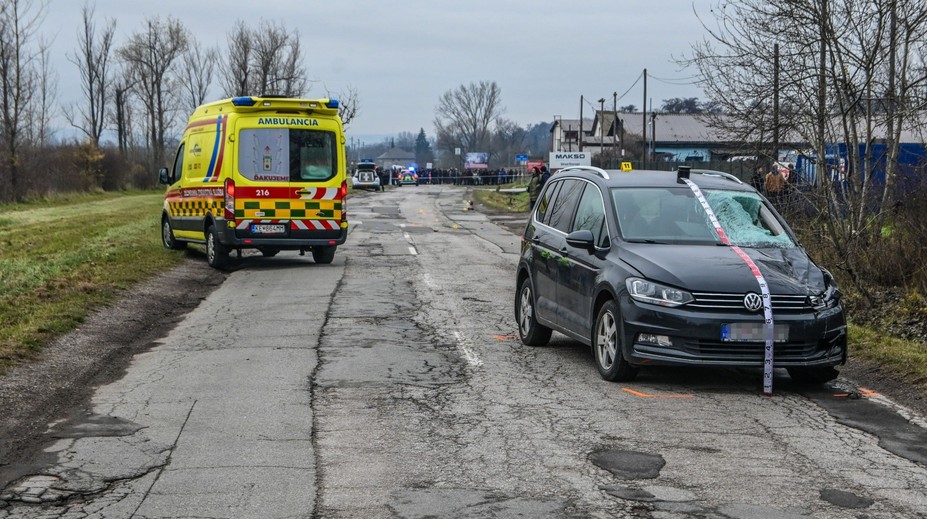 Rozbitá cesta si vyžiadala dva mladé životy. Roky sme varovali, že dôjde k tragédii, vraví starosta