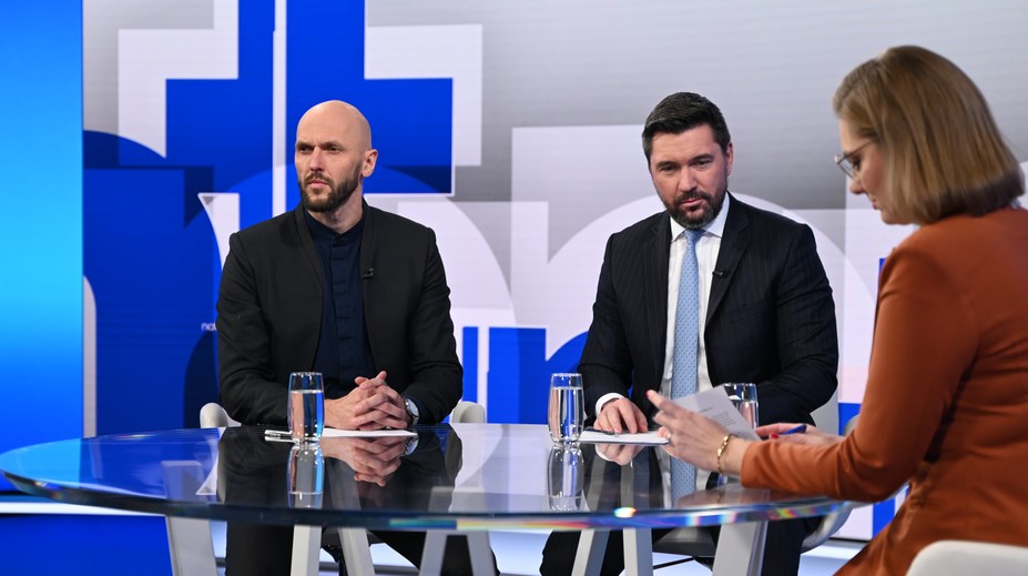 R. Takáč nevedel odpovedať divákovi, či 17. november bol komunistický puč