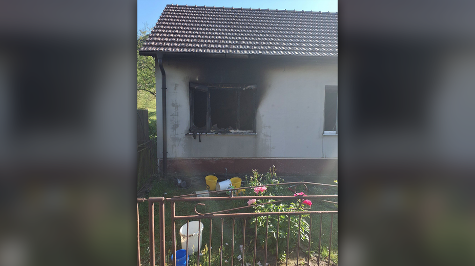 FOTO: Z plameňov sa mu nepodarilo uniknúť. Požiar rodinného domu na Záhorí si vyžiadal jednu obeť