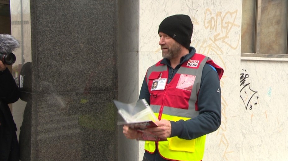 V Bratislave predávali Nota bene známe tváre