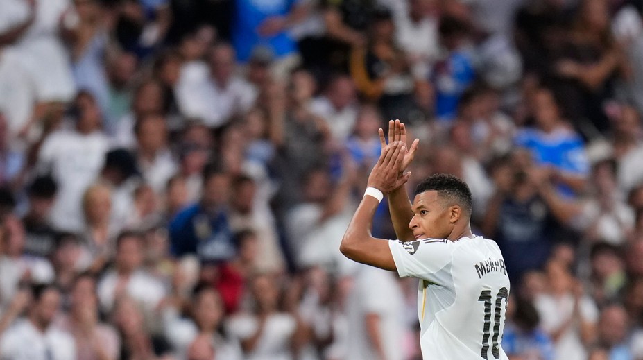 Real Madrid je naďalej z formy, Mbappé zachraňoval aspoň remízu s Gironou. Barcelona drží čelo ligy