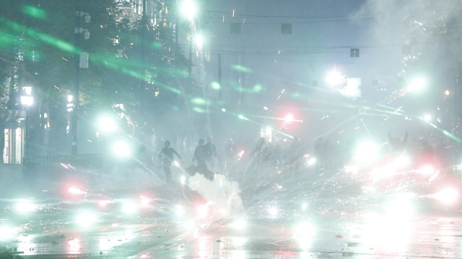 Dôkazy naznačujú, že proti demonštrantom v Gruzínsku bola použitá chemická zbraň