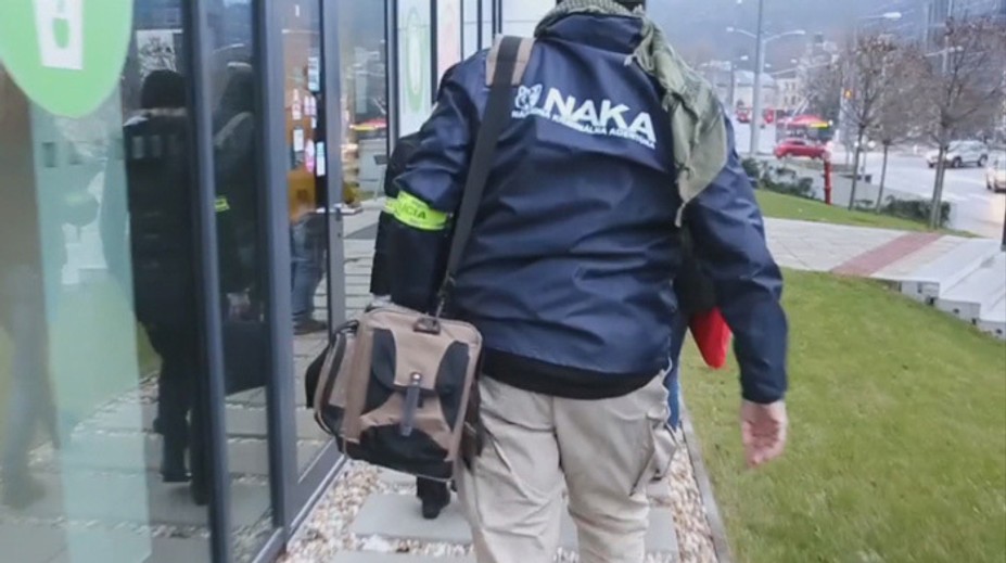 Expolicajta NAKA poslal sudca do väzby. Mal vydierať a robiť nátlak