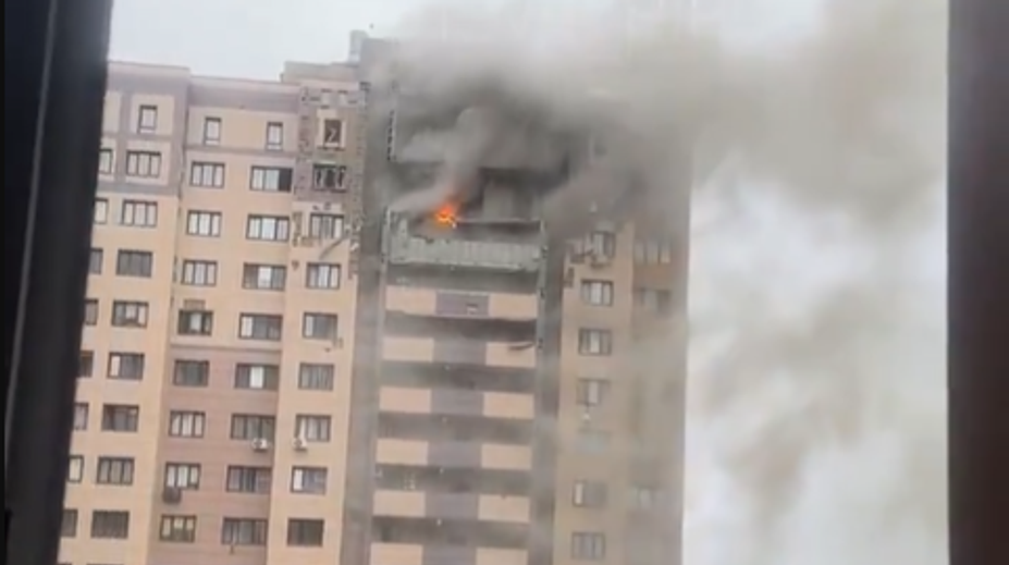 VIDEO: Na Kyjev leteli ruské balistické rakety. Ukrajinci zasiahli veľkú moskovskú rafinériu