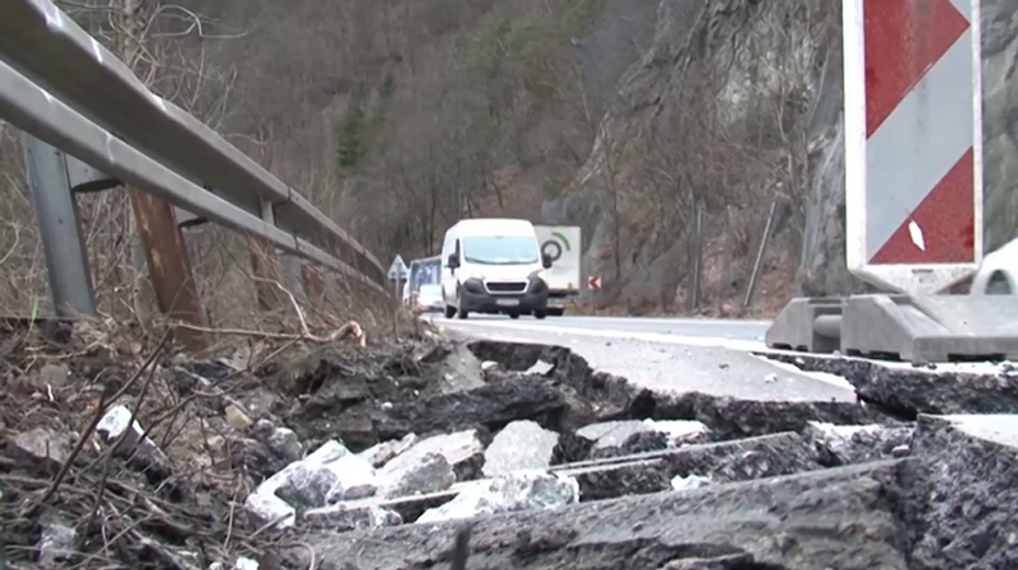 Práce pod Strečnom odkladajú na ďalší rok. Skúšky ukázali, že pokračovať by nebol dobrý nápad