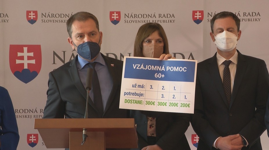 Avizované 500-eurové poukazy pre dôchodcov nebudú. Koalícia sa dohodla na inom kompromise