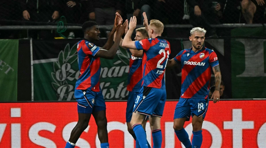 Plzeň pozná meno nového trénera, ten sa okamžite pustil do práce. V realizačnom tíme pokračujú aj Slováci