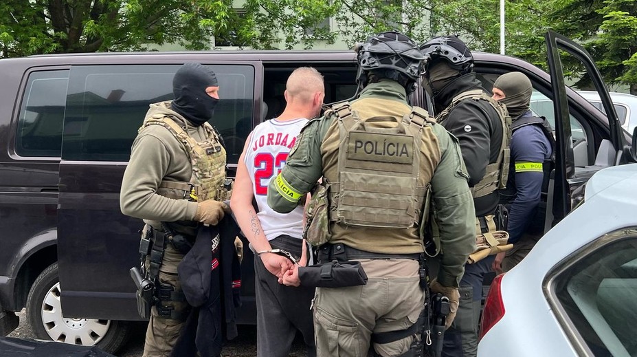 Zneužívali mladistvých na sexuálne služby: Pár zarábal na dievčatách s hendikepom