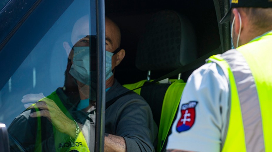 Podmienky pre pendlerov sa od pondelka zmiernia