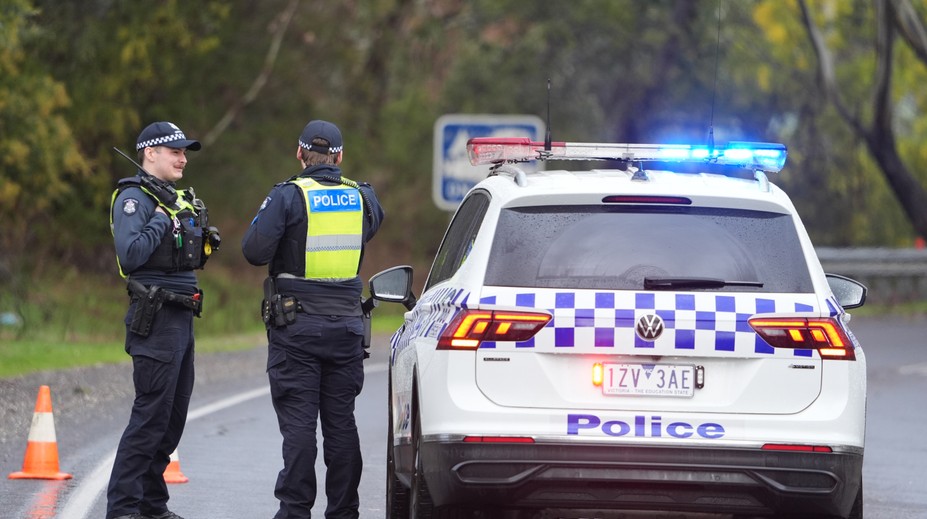 Sedemmesačné pátranie sa skončilo. Austrálska polícia zastrelila muža, ktorý zabil policajtov