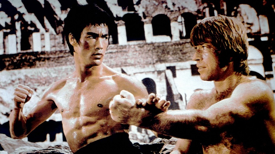 V detstve bol extrémne plachý, čelil šikanovaniu. Život Chucka Norrisa je príbehom o nezlomnej sile vôle