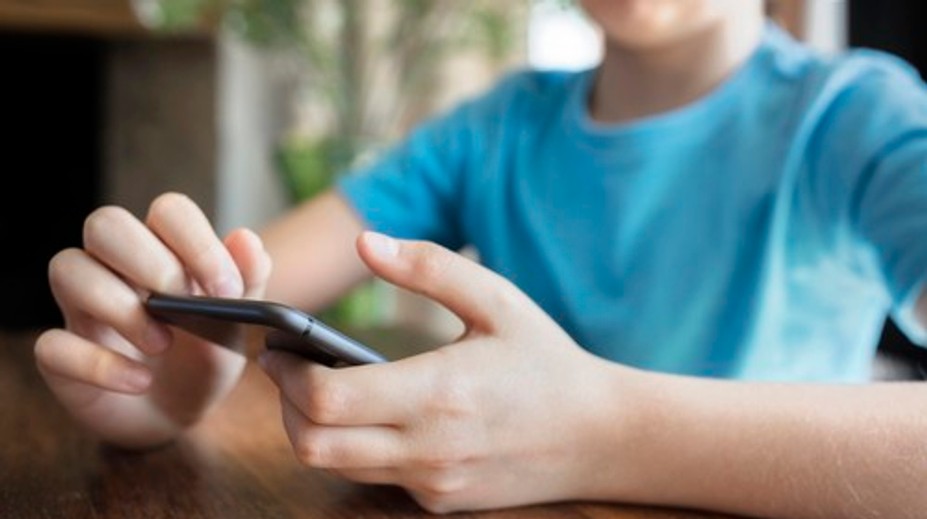 Hejt na internete zraňuje rovnako ako v realite. Odborníčky radia, ako sa mu postaviť