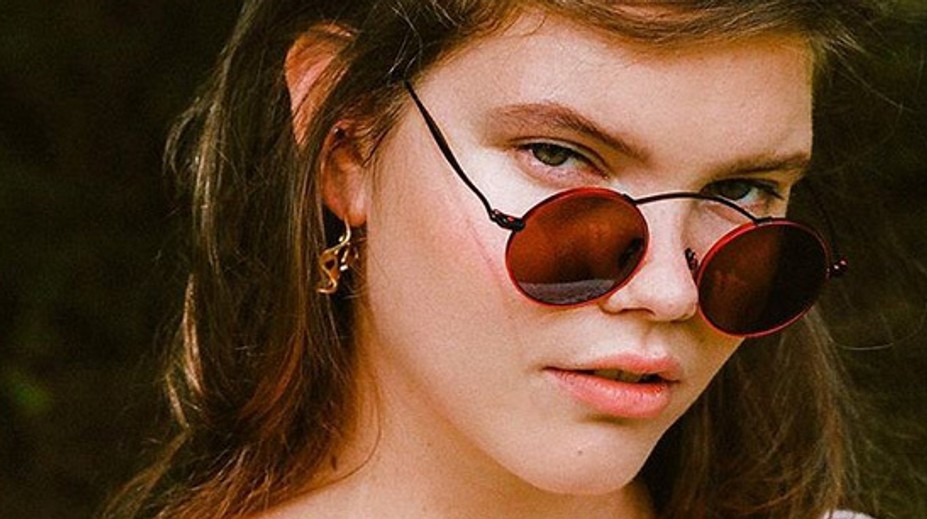 Čo je veľké, to je pekné. Playboy prvýkrát nafotil oblejšiu modelku