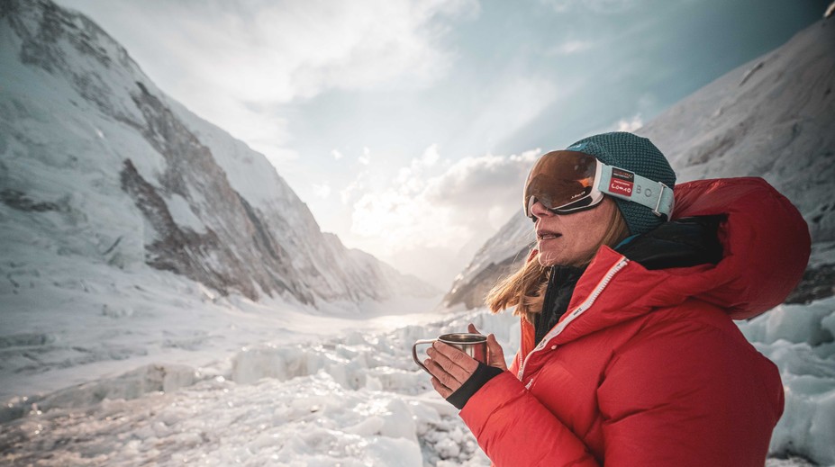 Pozrela sa smrti do očí, priamo pod sebou uvidela nehybné telo. Každý je na Evereste sám za seba, tvrdí Lucia Janičová