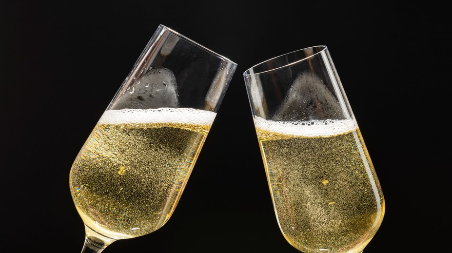 Obľúbený silvestrovský nápoj obsahuje množstvo nebezpečných látok, ukazuje test