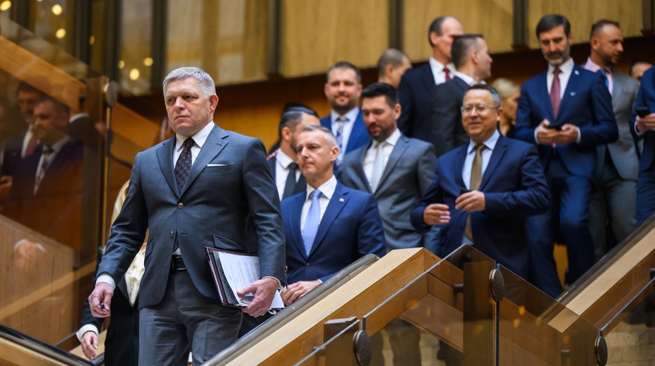 VIDEO: Ide o pokus zorganizovať na Slovensku normálny prevrat, tvrdí premiér Fico