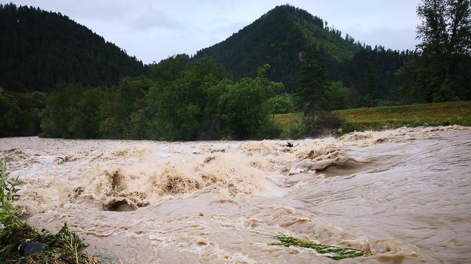 Výlety vo Vysokých a Belianskych Tatrách si radšej neplánujte. Voda podmyla chodníky