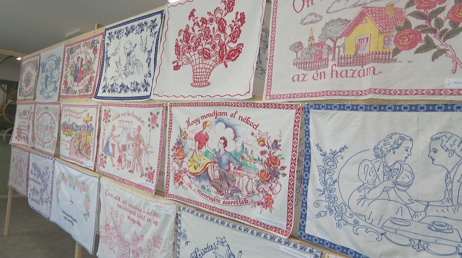 Kedysi viseli v kuchyniach, dnes sú umeleckým dielom: Výšivky z minulosti očaria aj moderného diváka