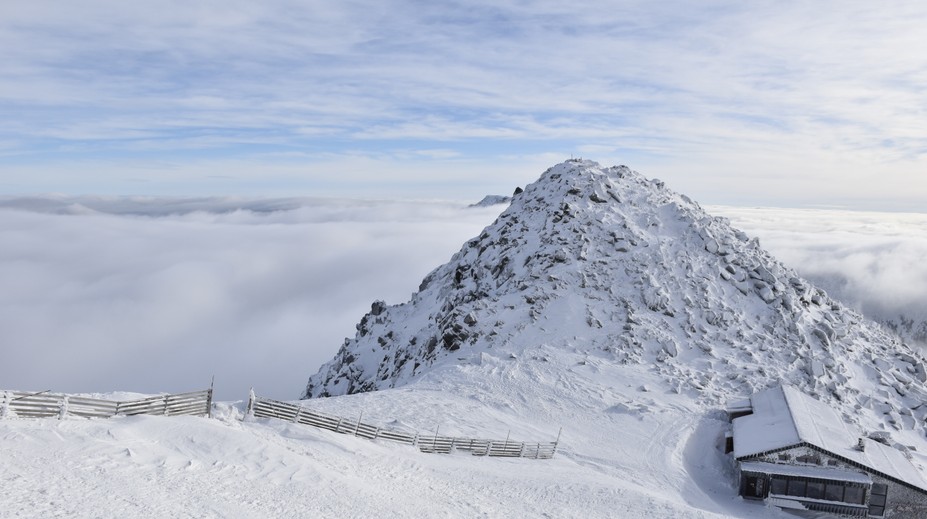 Na staniciach Chopok a Holý vrch vyčíňal orkán