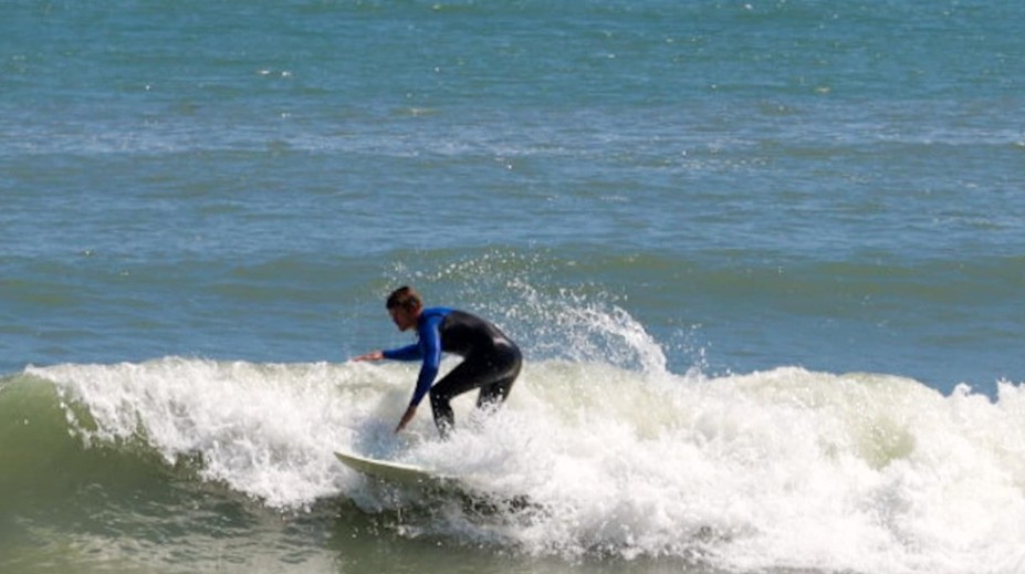 Fotografovi sa podarila unikátna fotka. Pozrite, kto mu skočil do záberu