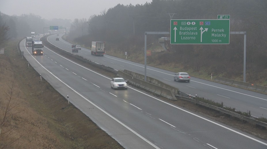 Jednu z najvyťaženejších diaľnic v Bratislave uzavrú. Pokračuje sa v rekonštrukcii