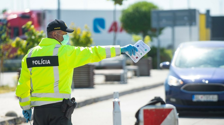 Nezaočkovaní pendleri nemusia ísť od septembra do karantény, ak majú negatívny PCR test