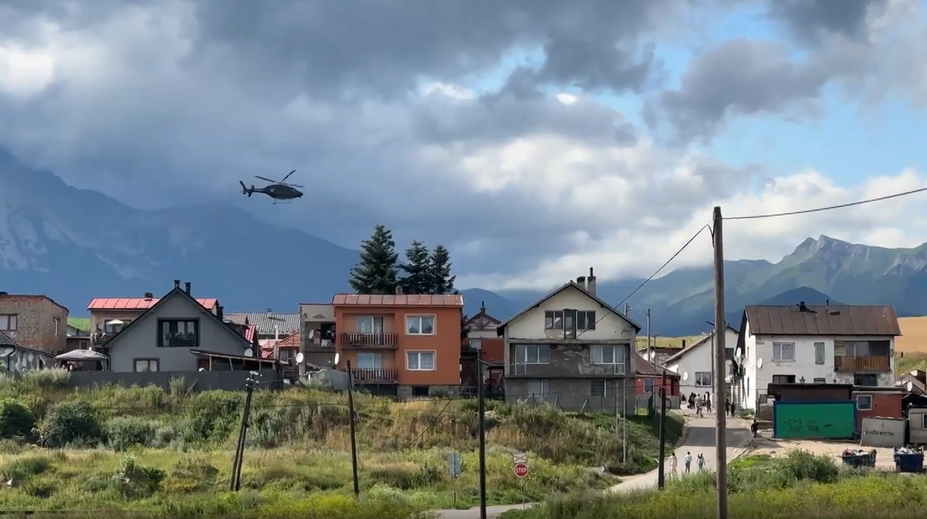 Niektorí hľadali aj v noci. Trojročného chlapčeka v kukuričnom poli stále nenašli
