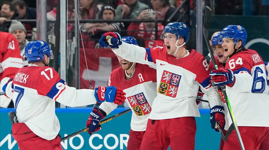 Česi ustáli záverečný nápor Dánska a postúpili do štvrťfinále. Tam ich však čaká favorit turnaja