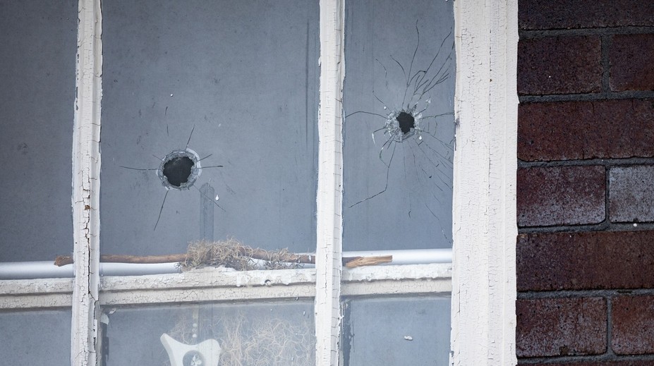 Muž strieľal na ulici v Sydney, vytipoval si náhodné autá. Zranil najmenej 20 ľudí