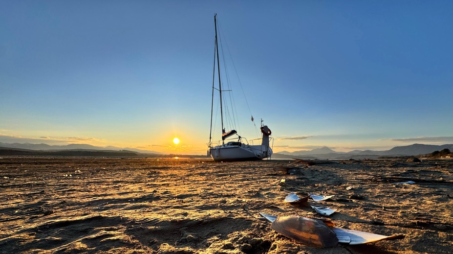 Liptovská Mara sa opäť zapĺňa. Ešte nedávno sa po dne prechádzali ľudia