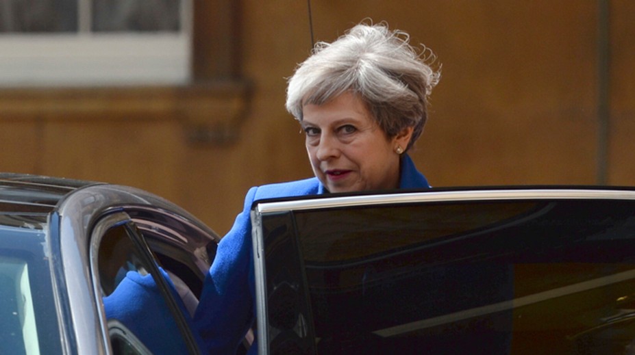 Briti rozhodli: Mayovej riskantný krok skončil fiaskom