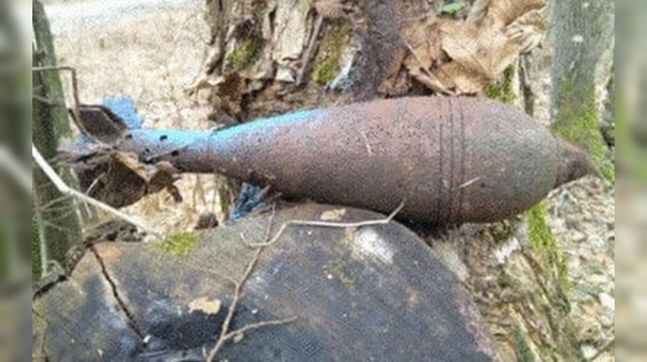 Ako sa tam dostala? Muž našiel delostreleckú mínu na nezvyčajnom mieste