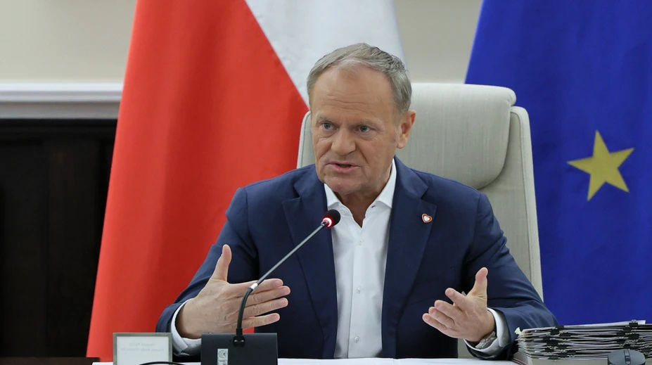 Poľsko reaguje na agresívne rusko-bieloruské vojenské manévre. O polnoci uzavrieme hranice, oznámil Tusk