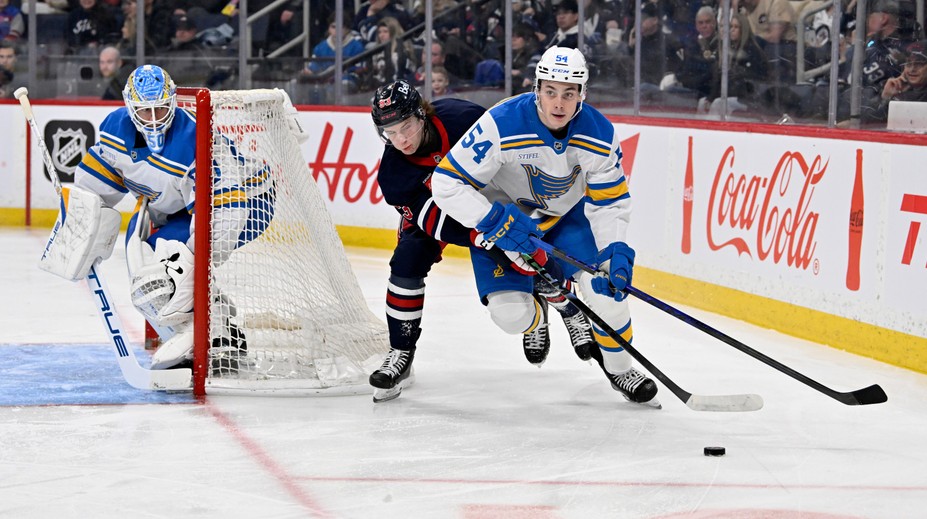 Ďalšia magická noc Celebriniho drží San Jose v boji o play-off. St. Louis s Dvorským s tesnou prehrou