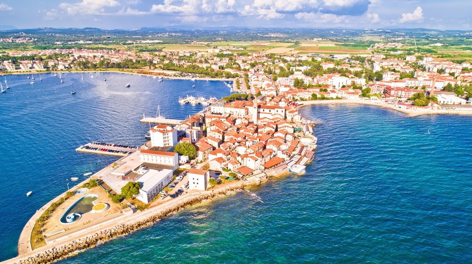 Chorvátsko bojuje s nečakaným problémom. Turistické oblasti sú v pozore, vydali varovania