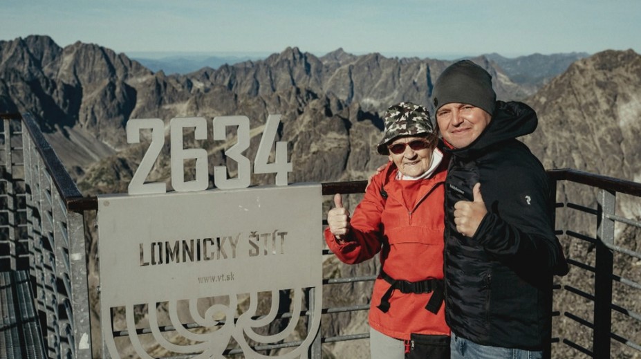 Najstaršia aktívna turistka až doteraz nebola na Lomnickom štíte. Ján Tribula to zmenil