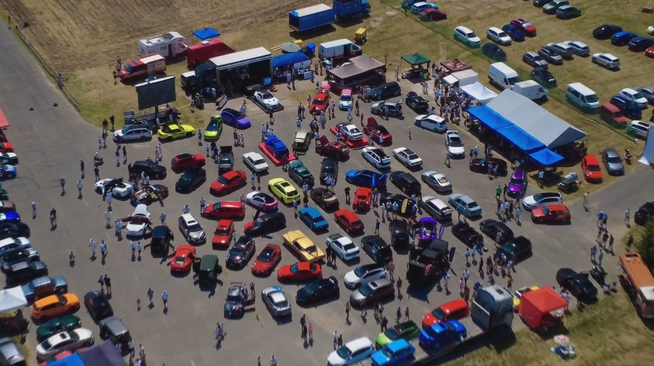 Hudba, slnko a jedinečné autá. Na výstave tuningu bolo vidno tie najkrajšie kúsky