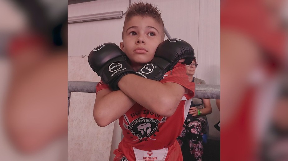 Zatiaľ čo iné deti prázdninujú, on poctivo trénuje. Iba 11-ročný Tobias má už štyri majstrovské opasky bojového umenia