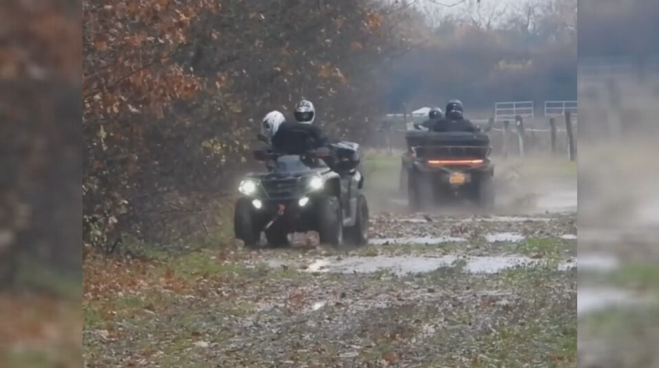 Jedno z najvzácnejších vtáčích území narušili štvorkolky. Muži sa preháňali v chránenej oblasti
