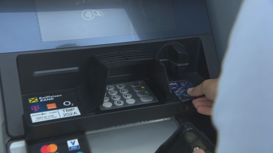 Bankomaty využívame čoraz menej. Aká bude budúcnosť výberov hotovosti?