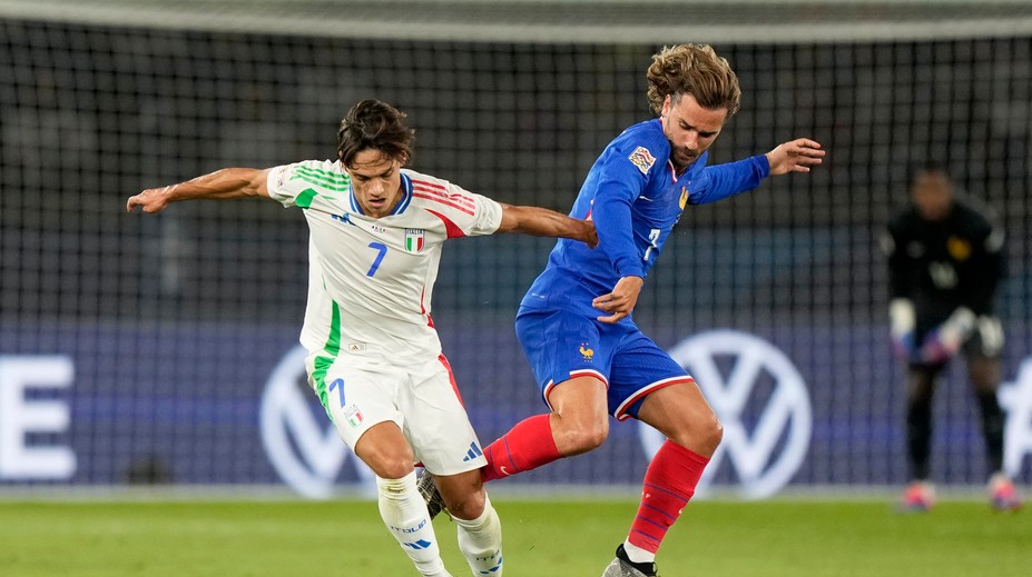 Liga národov: Šláger vo francúzskom Parku princov ovládli Taliani. Belgicko dvoma gólmi potiahol De Bruyne