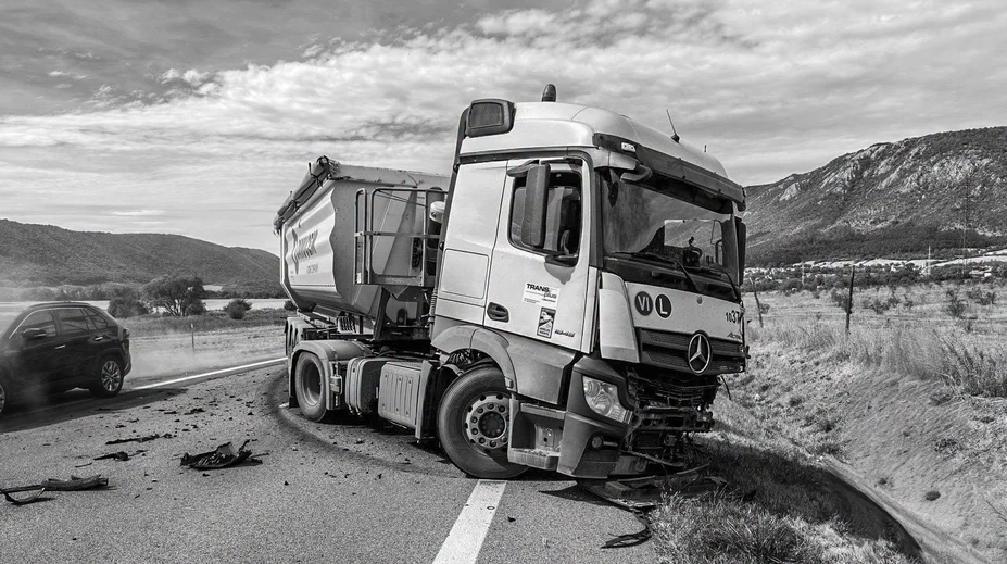 Tragická nehoda pri Rožňave si vyžiadala jednu obeť. Polícia začala trestné stíhanie