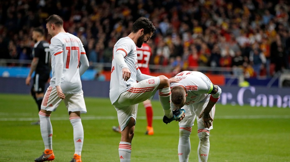 Argentína utŕžila v Španielsku hanebný debakel. Messi sa na to nemohol pozerať