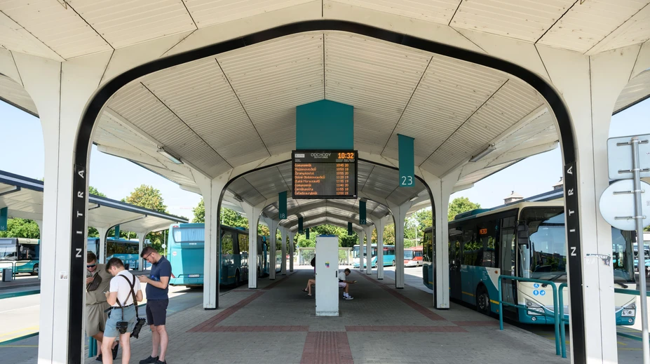 Bizarné pravidlo tu platí už dva roky. V tomto kraji autobus zastaví, no nastúpiť nemôžete