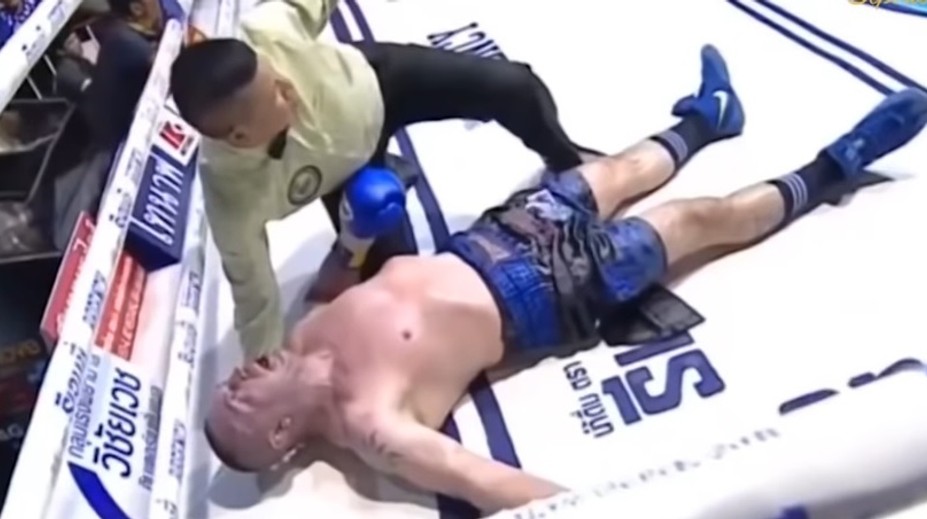 VIDEO: Tragédia v ringu. Boxer po tvrdom údere upadol do kómy, z nej sa už neprebral