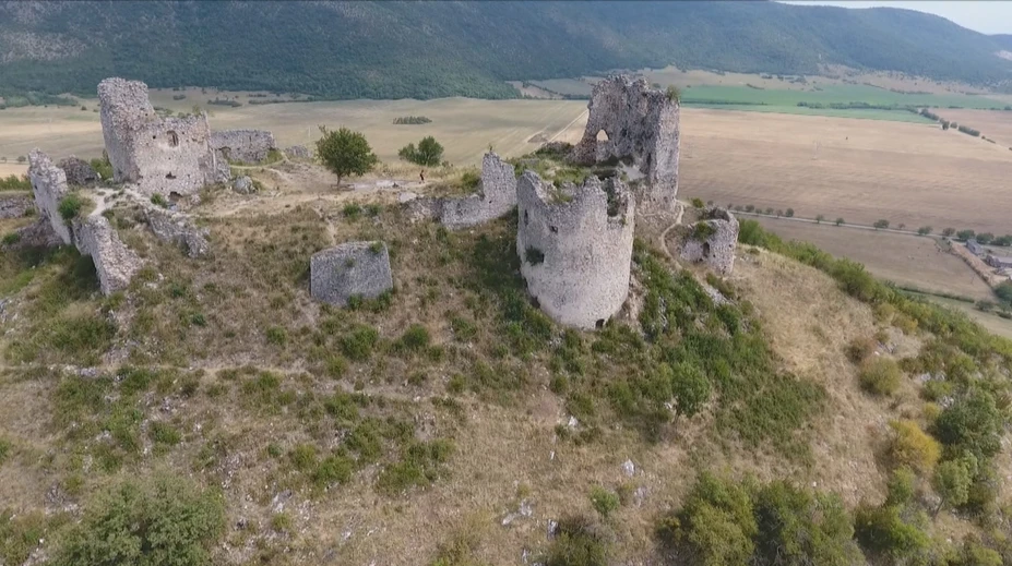 Navštívili ste už Turniansku zrúcaninu? Okrem nej určite nemiňte Hájske vodopády