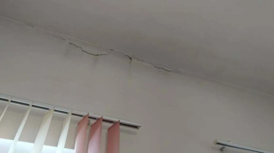 Na Zemplíne sa triasli domy, praskali múry a padali predmety